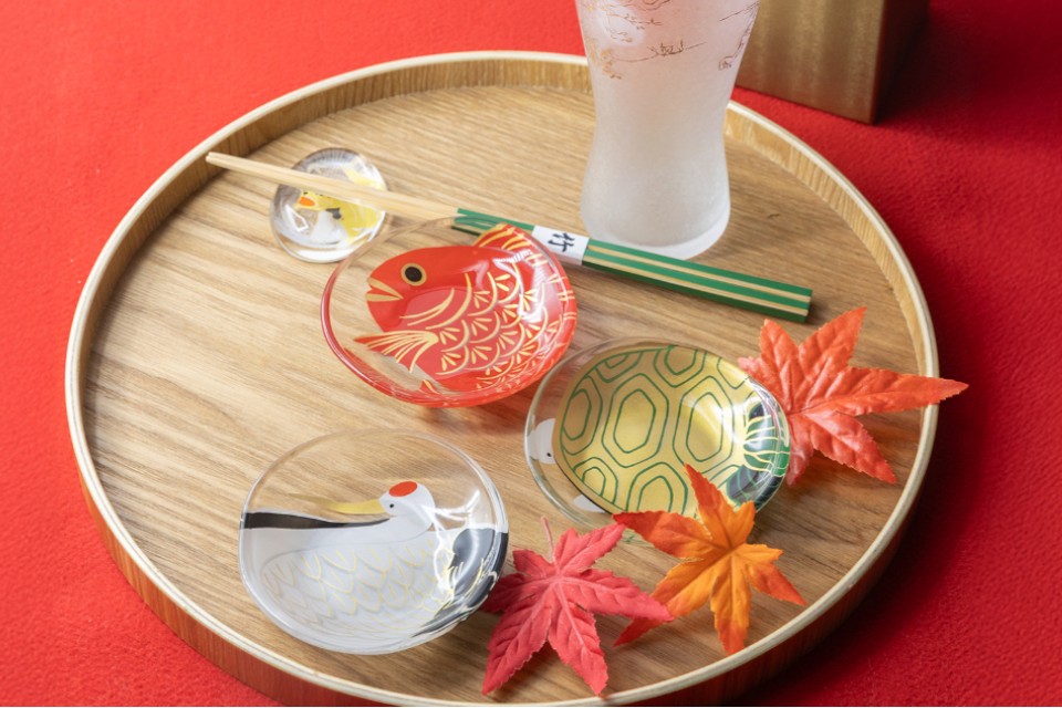 日本製の食器たち : 知ろう遊ぼう 国民公園